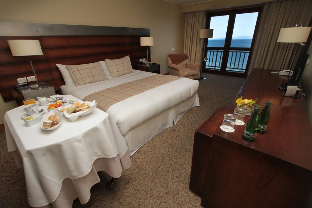 Radisson Hotel Puerto Varas Værelse billede A room at the Hilton Mauritius Resort